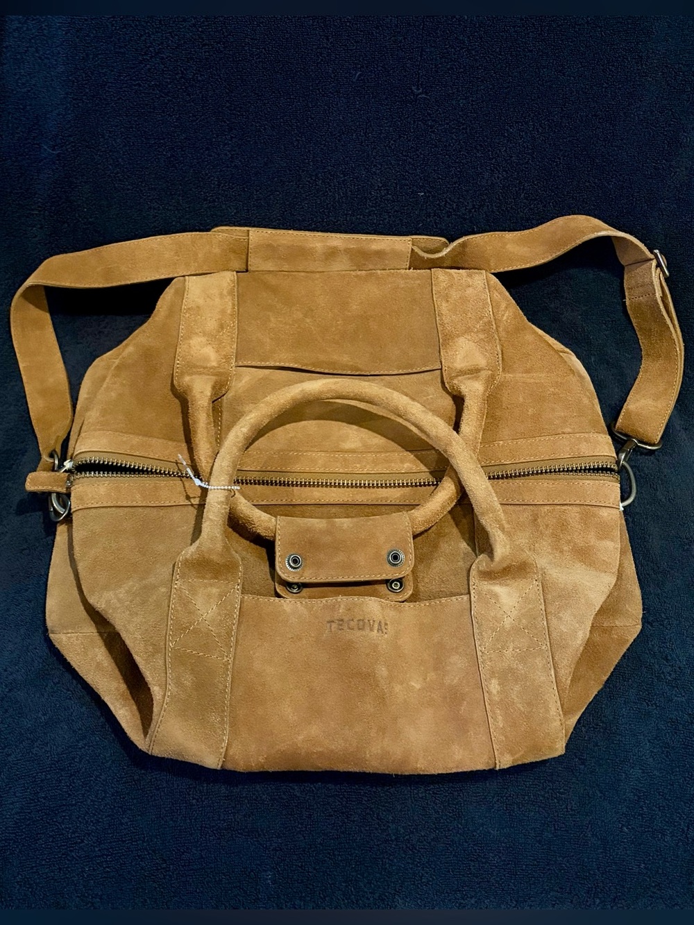 Tecovas Weekender Tan Suede Leather Medium Duffle Bag - Picture 2 of 8